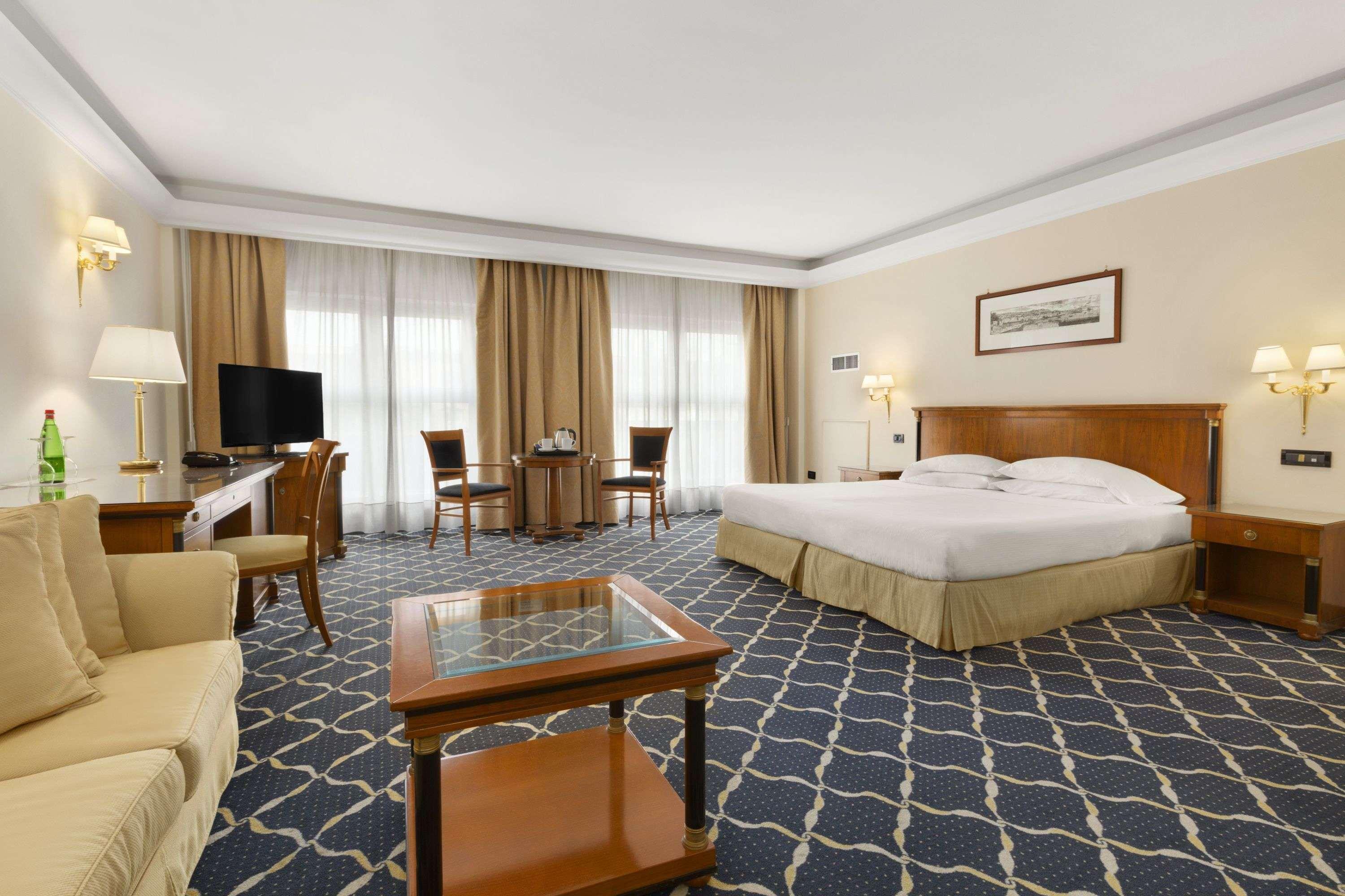 Ramada By Wyndham Naples Hotell Exteriör bild
