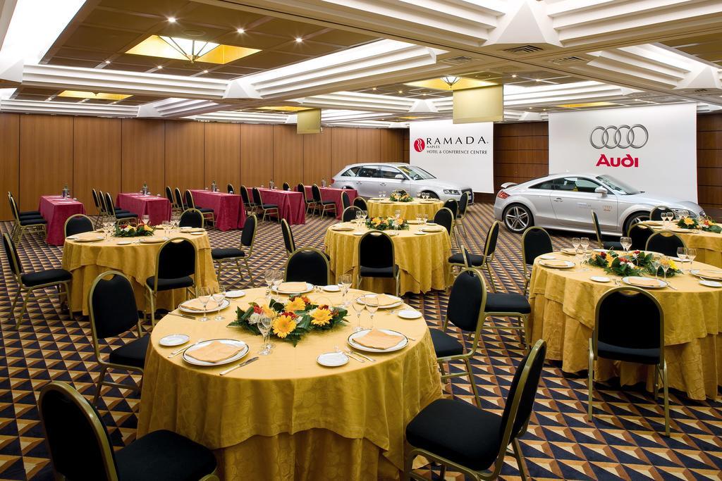 Ramada By Wyndham Naples Hotell Exteriör bild