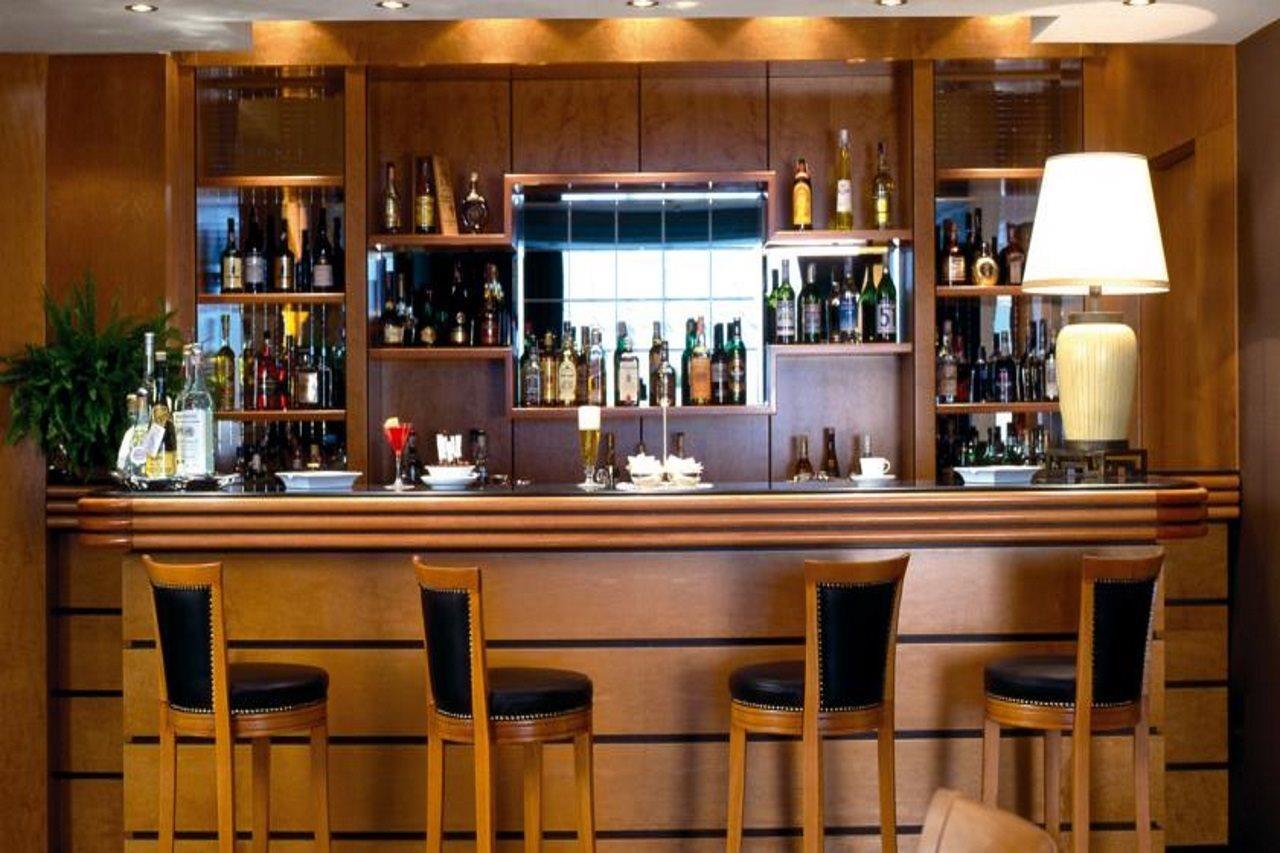Ramada By Wyndham Naples Hotell Restaurang bild